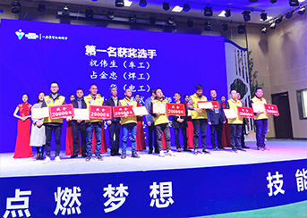 扎根先導(dǎo)，青春不悔